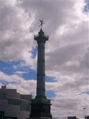 Visite guidée : Bastille Cours Cachées du Faubourg St Antoine | par Ludivine Rodon Mtro Bastille Affiche