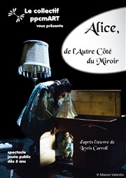 Alice, de l'autre côté du miroir Le Carr 30 Affiche