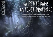 La petite dans la forêt profonde Centre Culturel du Ministre des Finances Affiche