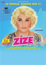 Zize dans La Famille, Mamma Mia ! Le Ponant Affiche