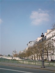 Visite guidée : Charmante Ile Saint Louis Promenade Romantique | par Ludivine Rodon Mtro Pont Marie Affiche