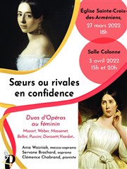 Soeurs ou rivales en confidences Salle colonne Affiche