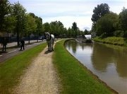 Croisière d'une journée à la découverte de la campagne briarde: De Trilbardou à Paris Bateau Canauxrama / Embarcadre du Bassin de la Villette Affiche