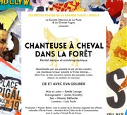 Chanteuse à cheval dans la forêt Studio Raspail Affiche