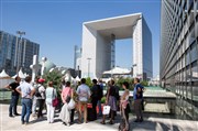 Visite guidée : La fabuleuse histoire de la naissance de La Défense | par Les Découvreurs La Dfense Affiche