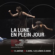 Marina Tomé dans La lune en plein jour Thtre de la Huchette Affiche